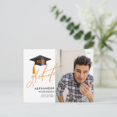 Modern Fun Script Minimalist Chic Photo Afstuderen Uitnodiging Briefkaart (Staand voorkant)