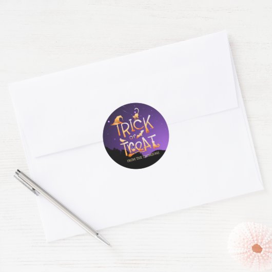 Modern Fun Sinaasappel Zwart Paarse Trick or treat Ronde Sticker (Envelop)