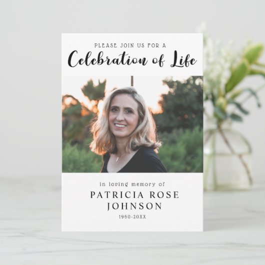 Modern Funeral Celebration of Life Invitation Kaart (Staand voorkant)