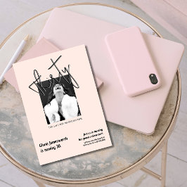 Modern Funny Light Pink Photo 30th Birthday  Kaart