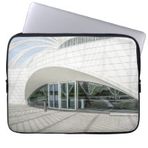 Modern futuristisch wit gebouw