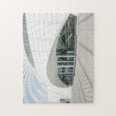 Modern futuristisch wit gebouw legpuzzel (Verticaal)