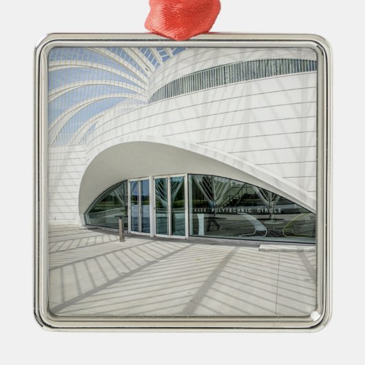 Modern futuristisch wit gebouw metalen ornament (Voorkant)