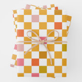 Modern geel geruit inpakpapier vel (In situ)