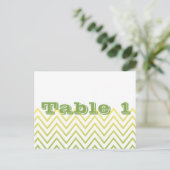 Modern Geel Groen Chevron Trouwtafel Nummer Briefkaart (Staand voorkant)