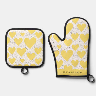 Modern Geel Hartpatroon Gepersonaliseerd Ovenwant & Pannenlap Set