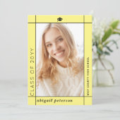 Modern geel Klasse van 2025 afstuderen foto Aankondiging (Staand voorkant)