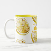 Modern geel lemonpatroon en knijp de dag in tweekleurige koffiemok (Links)