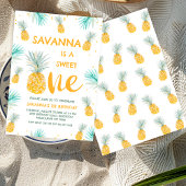 Modern Geel Zoet Een Ananas 1e Verjaardag Kaart