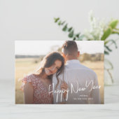 Modern Gelukkig Nieuwjaar Eenvoudige Script Foto Feestdagenkaart (Staand voorkant)