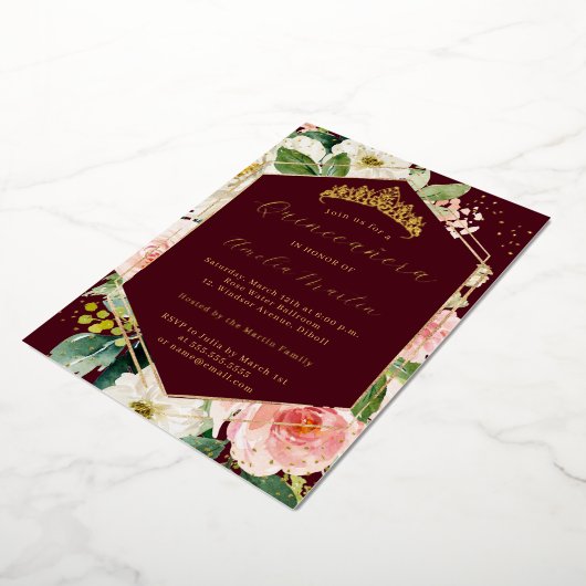 Modern Geo Bourgondië Blush Bloemen Quinceanera Folie Uitnodiging (Gedraaid)