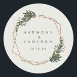 Modern Geometric Gold Lijst Greenery Wedding Favor Ronde Sticker<br><div class="desc">Modern boho bruiloft bevoordeelt stickers met jouw namen en date in een gouden geometrische lijst omringd door groen en witte bloemen. Een botanisch ontwerp dat perfect is voor een bohemen bruiloft in de zomer. Deze stickers zijn een geweldige manier om een persoonlijke aanraking toe te voegen aan uw gunsten. Lijst...</div>
