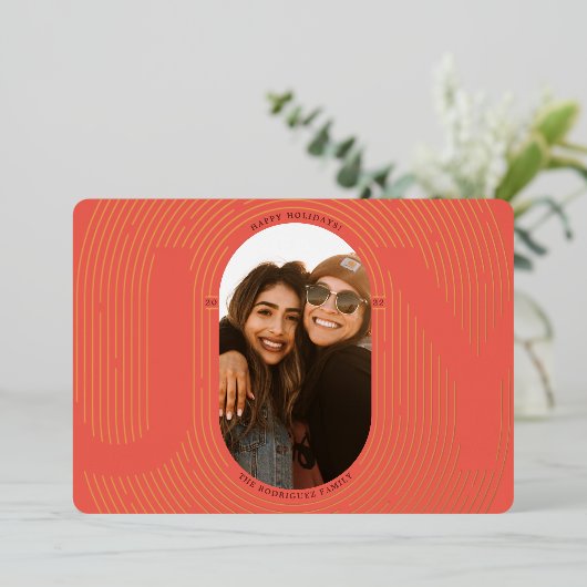 Modern Geometric Joy Oval Arch Red en Gold Folie Feestdagenkaart (Staand Voorkant)