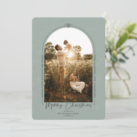 Modern Geometric Merry Green Foto Feestdagenkaart (Staand voorkant)