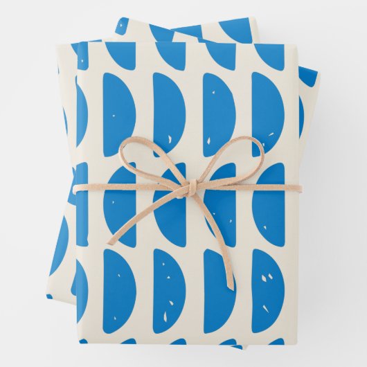 Modern Geometric Shapes Pattern in Blue Inpakpapier Vel (In situ)