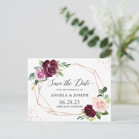 Modern Geometrisch Paarse Blush Floral Save the Da Uitnodiging Briefkaart (Staand voorkant)