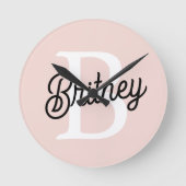 Modern gepersonaliseerd monogram en naam Pastel Pi Ronde Klok (Voorkant)