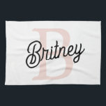 Modern gepersonaliseerd monogram en naam Pastel Pi Theedoek<br><div class="desc">Introductie van onze moderne gepersonaliseerde Monogram en Naam Pastel Roze Keukenhanddoek, een stijlvolle toevoeging aan uw keukendecor. Deze keukenhanddoek heeft een eigentijds design in zacht pastelroze, gepersonaliseerd met uw monogram en naam voor een aangepaste touch. Perfect voor het drogen van gerechten, het afvegen van werkbladen, of als een decoratief accent,...</div>