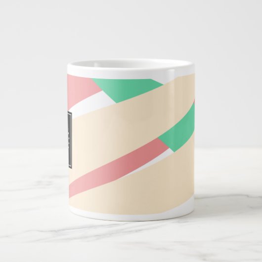 Modern gestript monogram geometrisch patroon grote koffiekop (Voorkant)