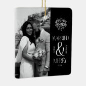 Modern Getrouwd en Vrolijk Pas getrouwd Boog Kerst Keramisch Ornament (Rechts)