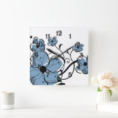 Modern Girly Blue en Black Flowers Vierkante Klok (Huis)