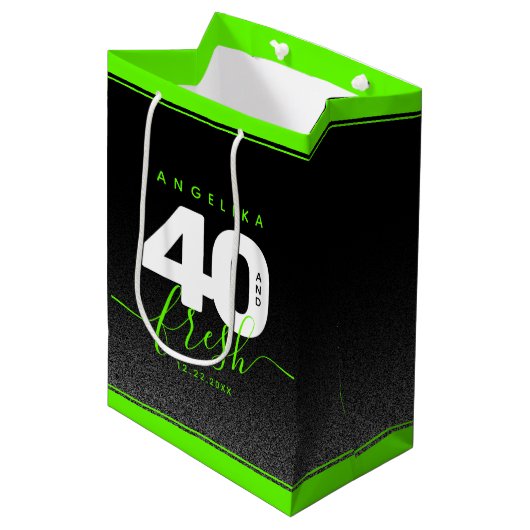 Modern Girly Bright Green 40 en Fresh Medium Cadeauzakje (Voorkant Gekanteld)