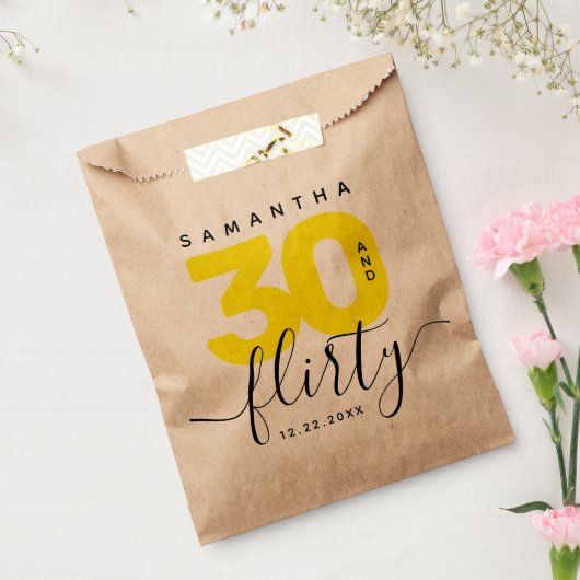 Modern Girly Bright Yellow 30 en Vlirty Bedankzakje (Gezegeld)