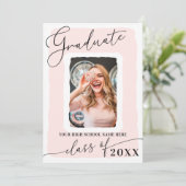 Modern Girly Pink White Lijst Foto Afstuderen Aankondiging (Staand voorkant)
