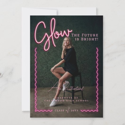 Modern Glow Script Pink Neon Wavy Afstuderen Foto Aankondiging (Voorkant)