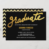 Modern Gold Afstuderen Typografie Black Chevron Kaart (Voorkant / Achterkant)