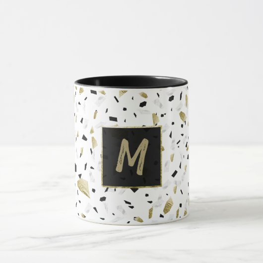 Modern Gold Foil Marble Terrazzo Pattern Monogram Mok (Midden)