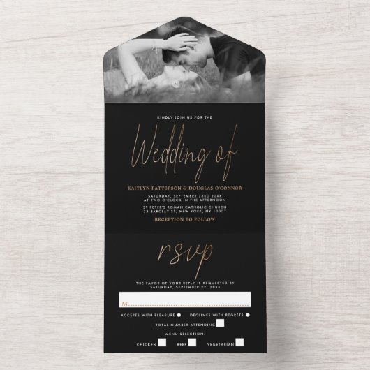 Modern Gold Foil Script Weddenschap All In One Uitnodiging (Binnen)
