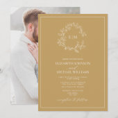 Modern Gold Leafy Crest Monogram Foto Weddenschap Kaart (Voorkant / Achterkant)