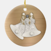 Modern Gold Metal White Bells Graphic Keramisch Ornament (Achterkant)