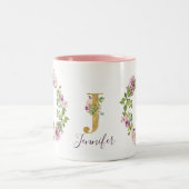Modern Gold Monogram J Waterverf Floral Wreath Tweekleurige Koffiemok (Center)