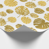 Modern Gold Monstera Tropical Leaves Pattern Cadeaupapier (Hoek)