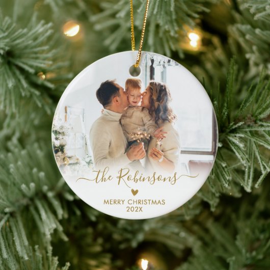 Modern Gold Script Familiefoto Vrolijk Kerstfeest Keramisch Ornament (Boom)