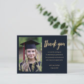 Modern Gold Script Minimalist Photo Afstuderen Briefkaart (Staand voorkant)