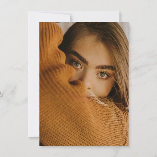 Modern Gold Script Minimalistische Graduation Part Kaart (Achterkant)