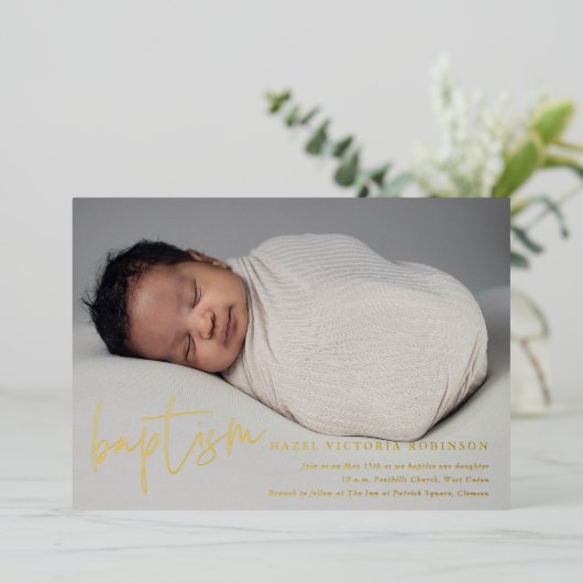 Modern Gold Script Religious Baptism & Christening Folie Uitnodiging (Staand Voorkant)
