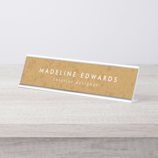 Modern Gold Terrazzo Gepersonaliseerde Desk Naam B Bureau Naambordje (Voorkant)