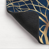 Modern Gold Tree Silhouette Minimumblauw ontwerp Muismat (Hoek)
