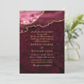 Modern Golden Burgundy Marble Agate Wedding Kaart (Staand voorkant)
