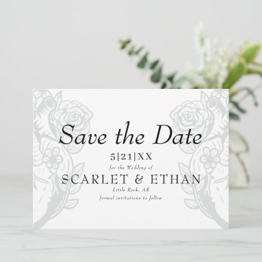 Modern Gothic Floral Heart Elegant White Wedding Save The Date (Staand voorkant)
