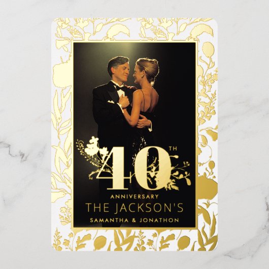 Modern Goud Bloemen Formele 40e bruiloft Jubileum Folie Uitnodiging (Voorkant)
