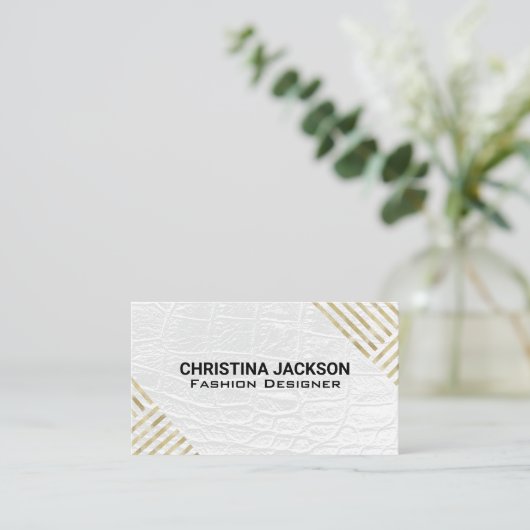 Modern goud gestreept patroon | wit leder visitekaartje (Staand voorkant)