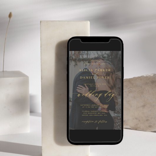 Modern goud zwart overlay foto bruiloft kaart