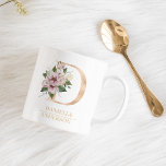 Modern Gouden Waterverf Bloemletter D | Monogram Koffiemok<br><div class="desc">Modern Gouden Waterverf Bloemletter D | Monogram</div>