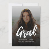 Modern Grad Brush Script Photo Graduation Kaart (Voorkant)