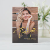 Modern Grad Cap Script Simple Photo Graduation Bedankkaart (Staand voorkant)